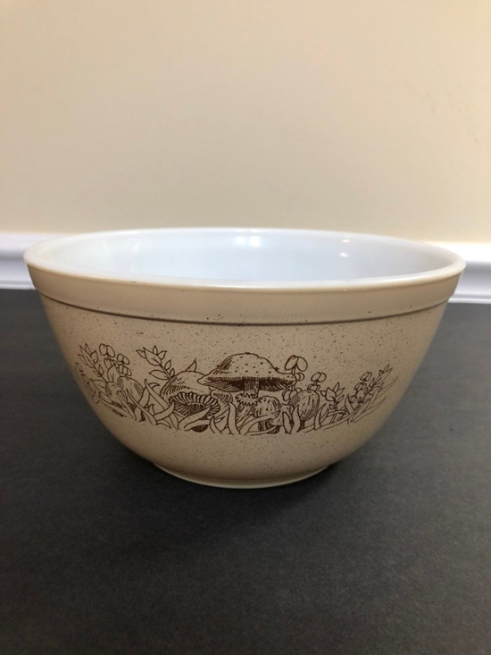 Pyrex Other - Vtg Pyrex Forest Fancies Bowl